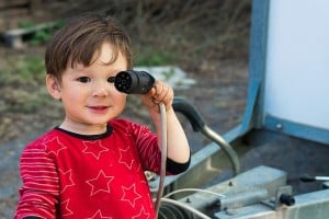 Seguridad eléctrica en el hogar para niños